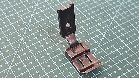 PRENSATELA DOBLE AGUJA 9/32 (7.1MM)